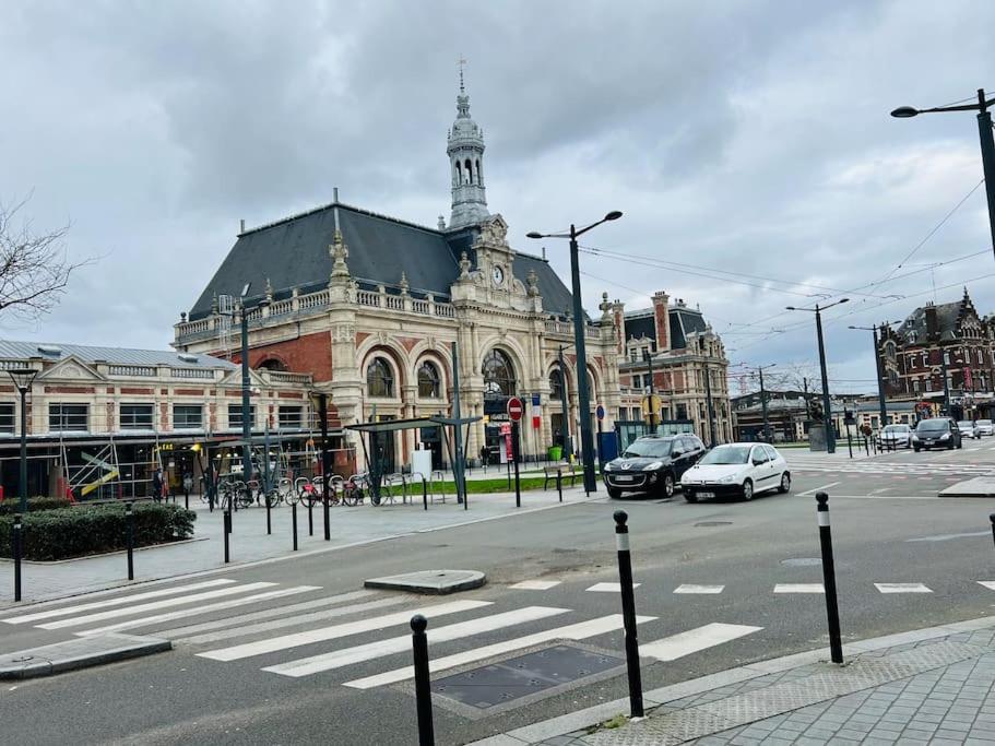 Apt Des Artistes, 3 Min A Pied Gare Et Centre Valenciennes Luaran gambar
