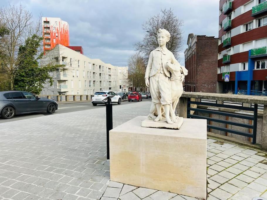 Apt Des Artistes, 3 Min A Pied Gare Et Centre Valenciennes Luaran gambar